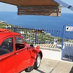 Alpstuga Blu Sul Mare E Swimming Pool