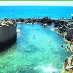 Alpstuga Blu Sul Mare E Swimming Pool *