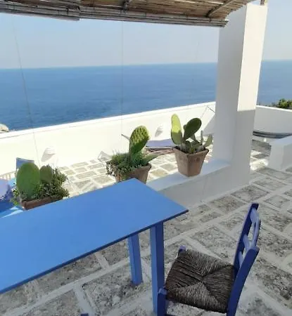 Blu Sul Mare E Swimming Pool Chalet