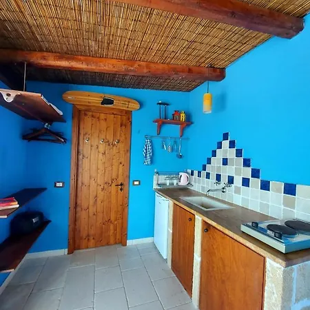 Chalet Blu Sul Mare E Swimming Pool Tricase