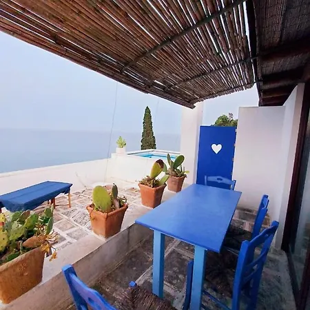 Chalet Blu Sul Mare E Swimming Pool Tricase