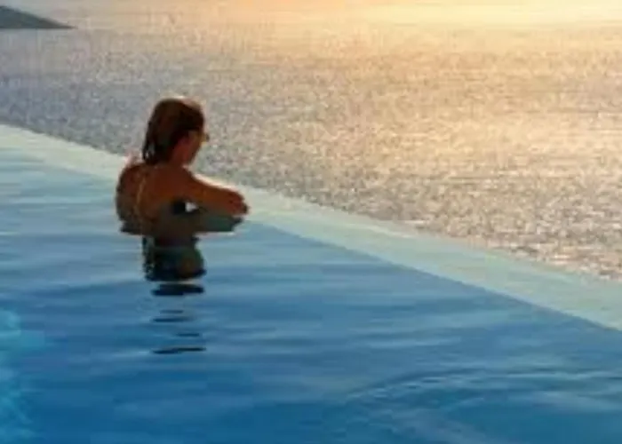 Шале Blu Sul Mare E Swimming Pool Триказе