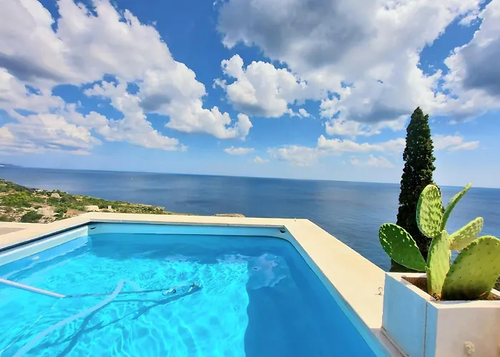Blu Sul Mare E Swimming Pool * تريكاس